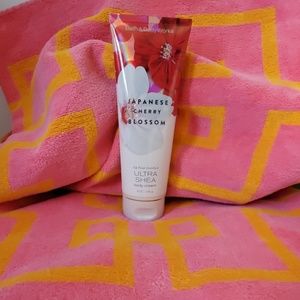 Bath and body works Japanese cherry blossoms